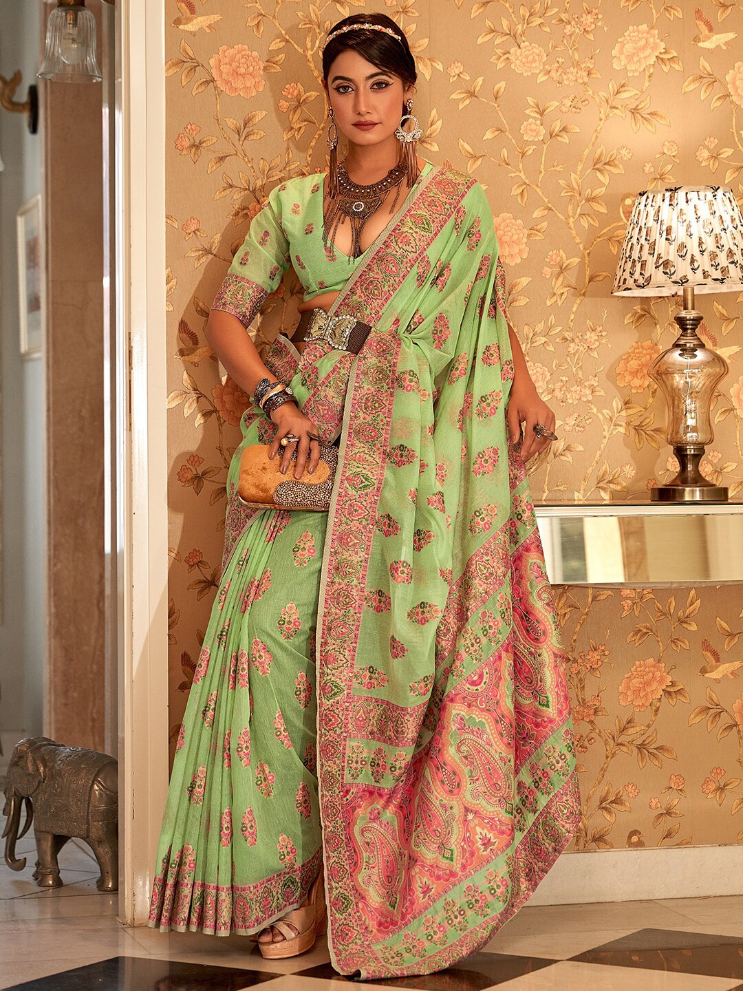 

KARAGIRI Floral Printed Zari Silk Blend Saree, Green