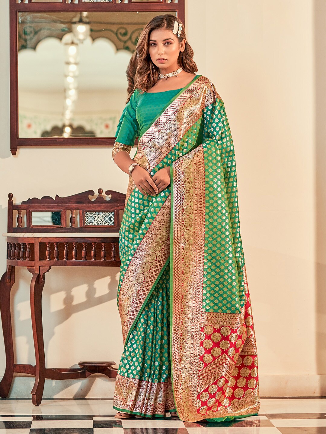 

KARAGIRI Ethnic Motifs Woven Design Zari Banarasi Saree, Green