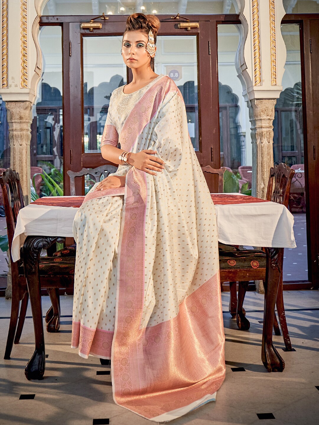 

KARAGIRI Ethnic Motifs Woven Design Zari Silk Blend Banarasi Saree, Off white