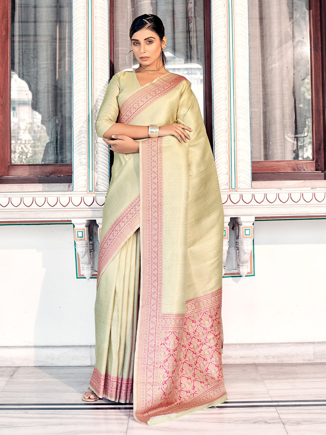 

KARAGIRI Ethnic Motifs Woven Design Zari Kanjeevaram Saree, Yellow