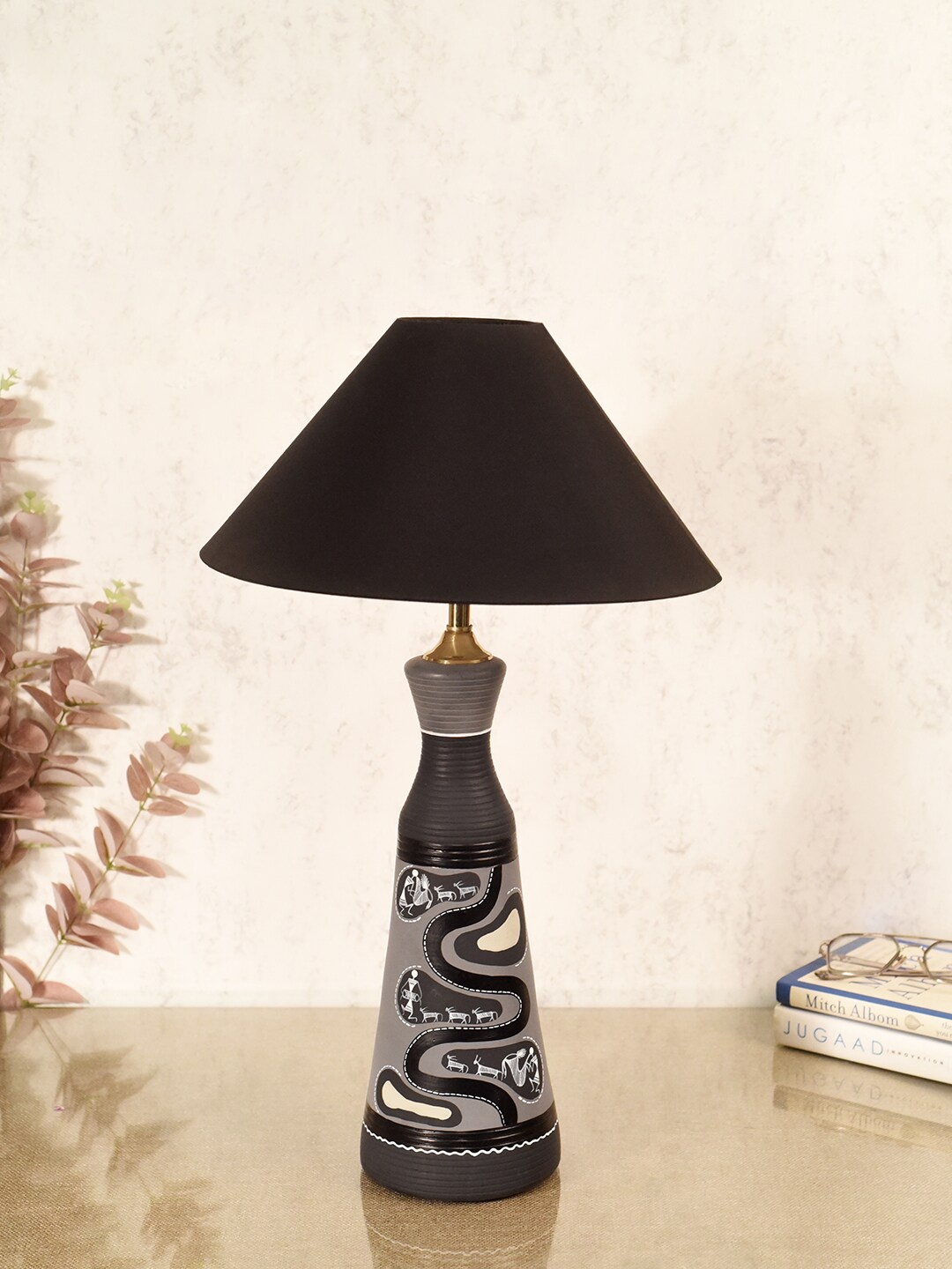 

AAKRITI ART CREATIONS Artistic Black Printed Terracotta Table Lamp