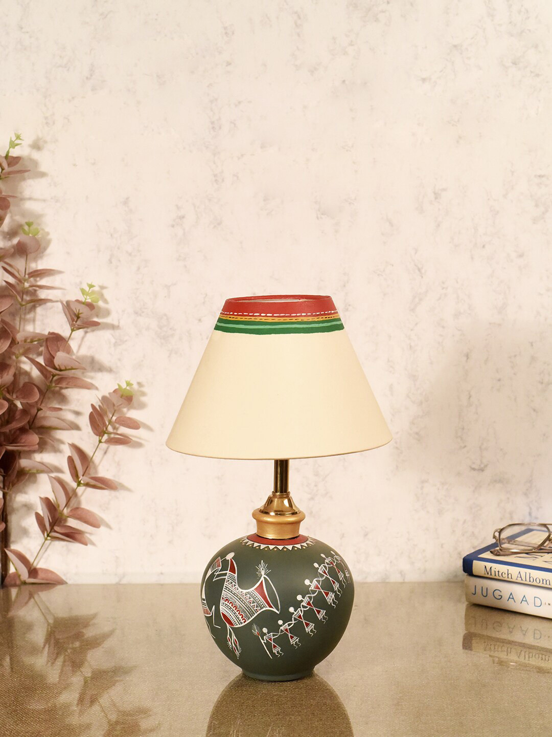 

AAKRITI ART CREATIONS Warli Whispers Green & Cream-Colored Printed Terracotta Table Lamp