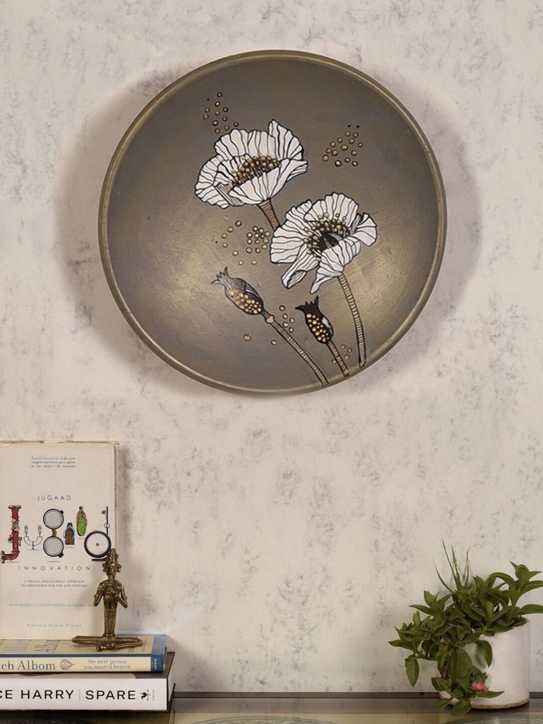 

AAKRITI ART CREATIONS Grey & White Floral Tapestry Painted Wall Decor Plate