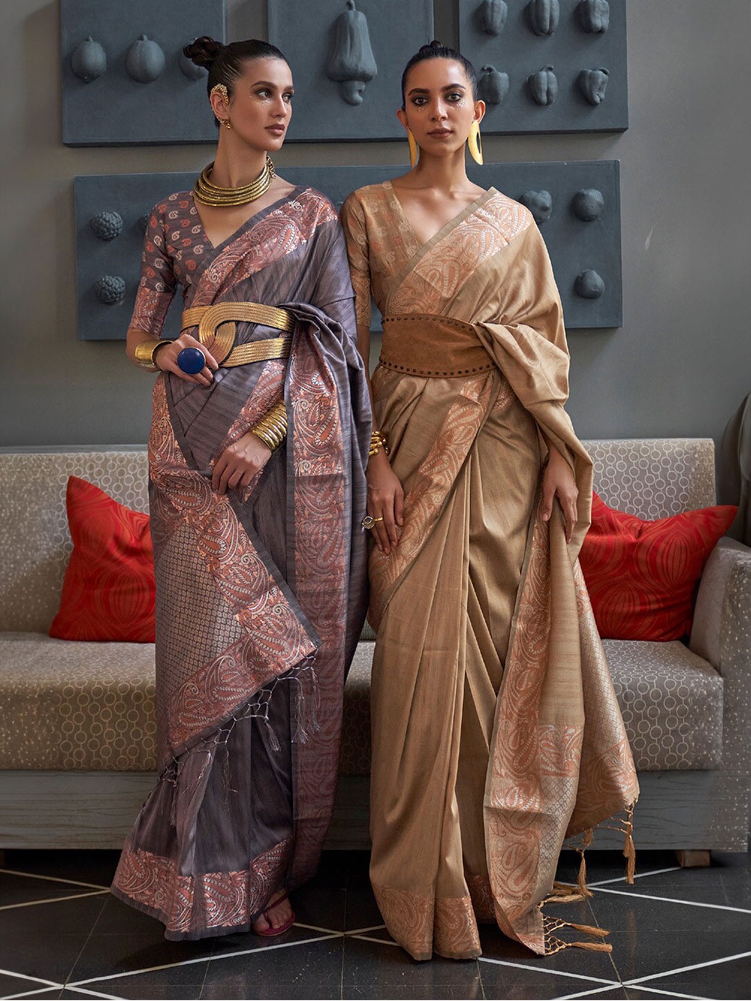 

KARAGIRI Striped Zari Saree, Grey