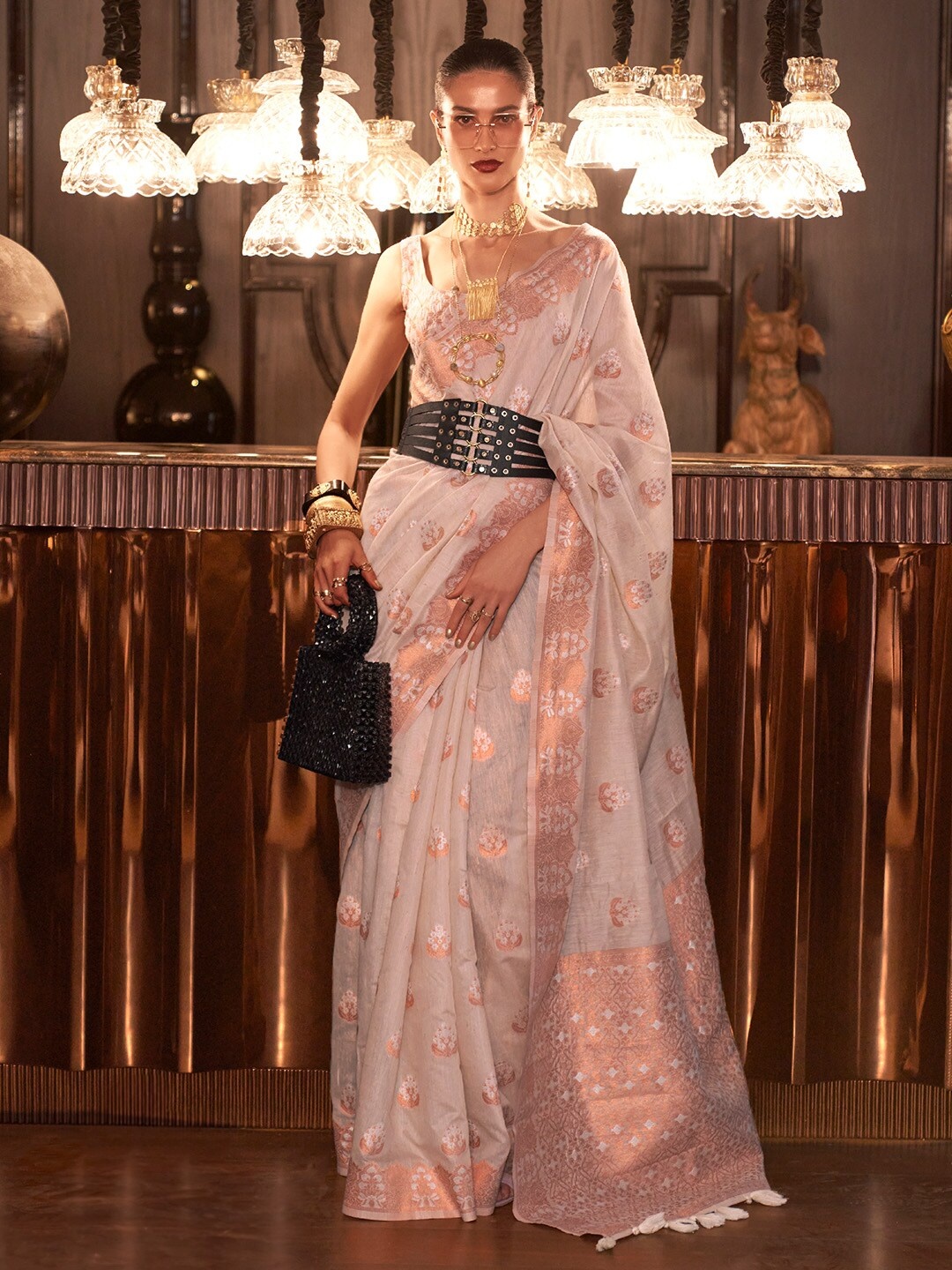 

KARAGIRI Ethnic Motifs Woven Design Zari Linen Blend Saree, White