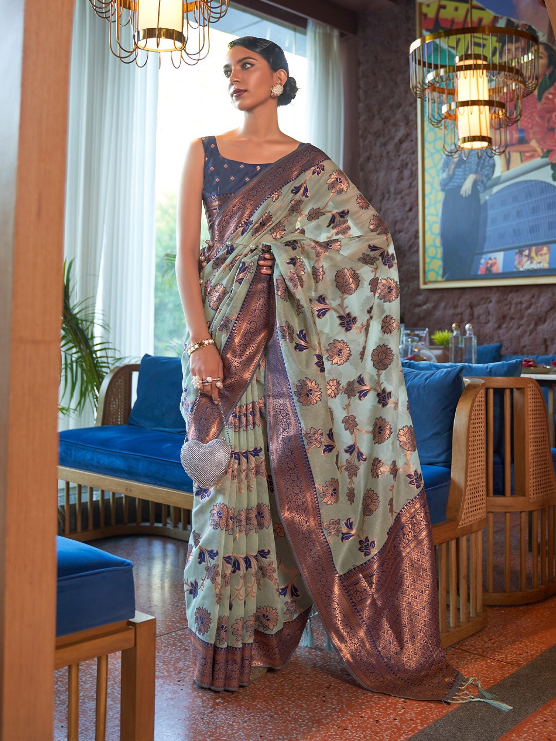 

KARAGIRI Floral Zari Organza Saree With Blouse Piece, Green