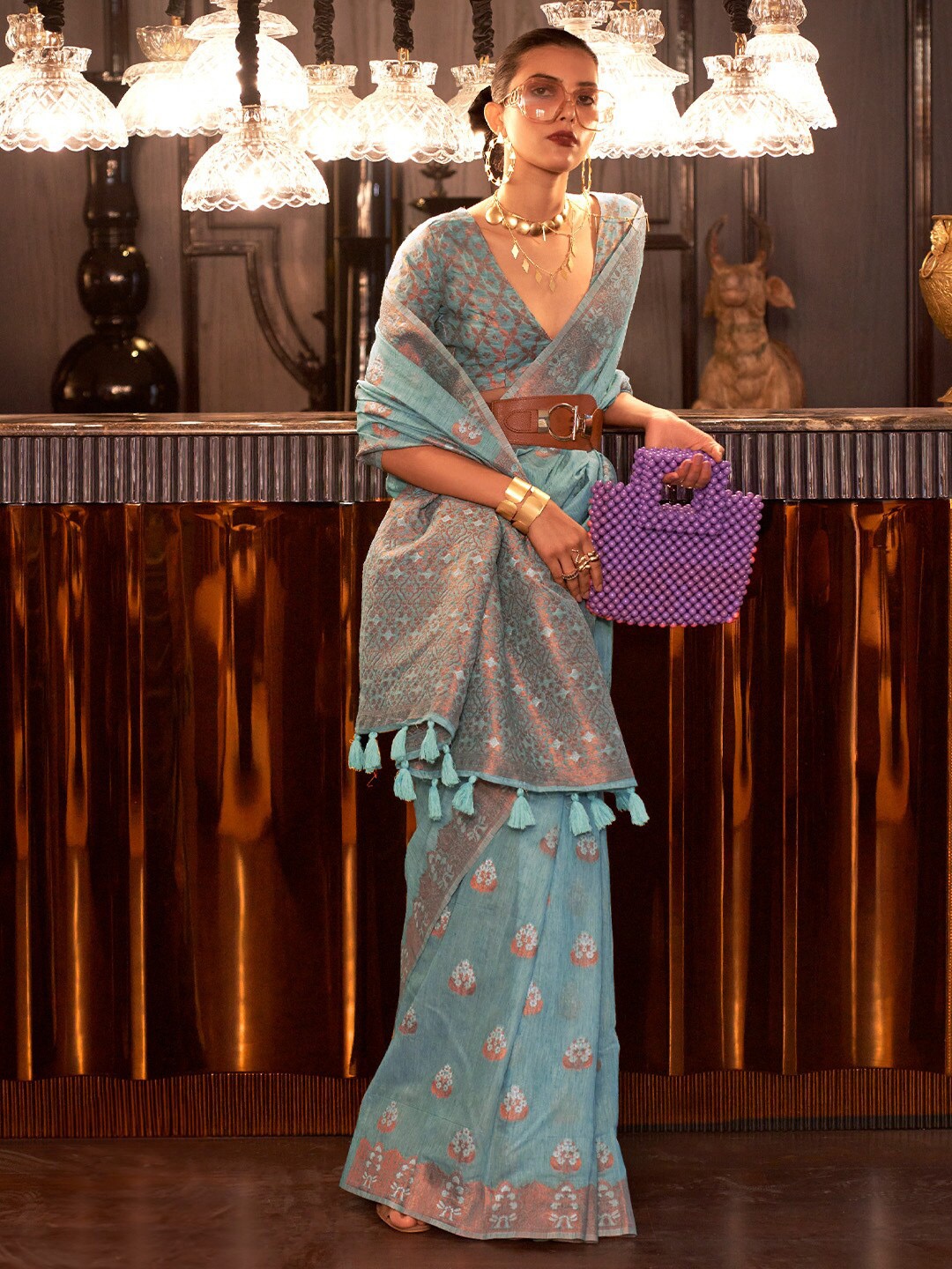 

KARAGIRI Woven Design Zari Linen Blend Saree, Blue