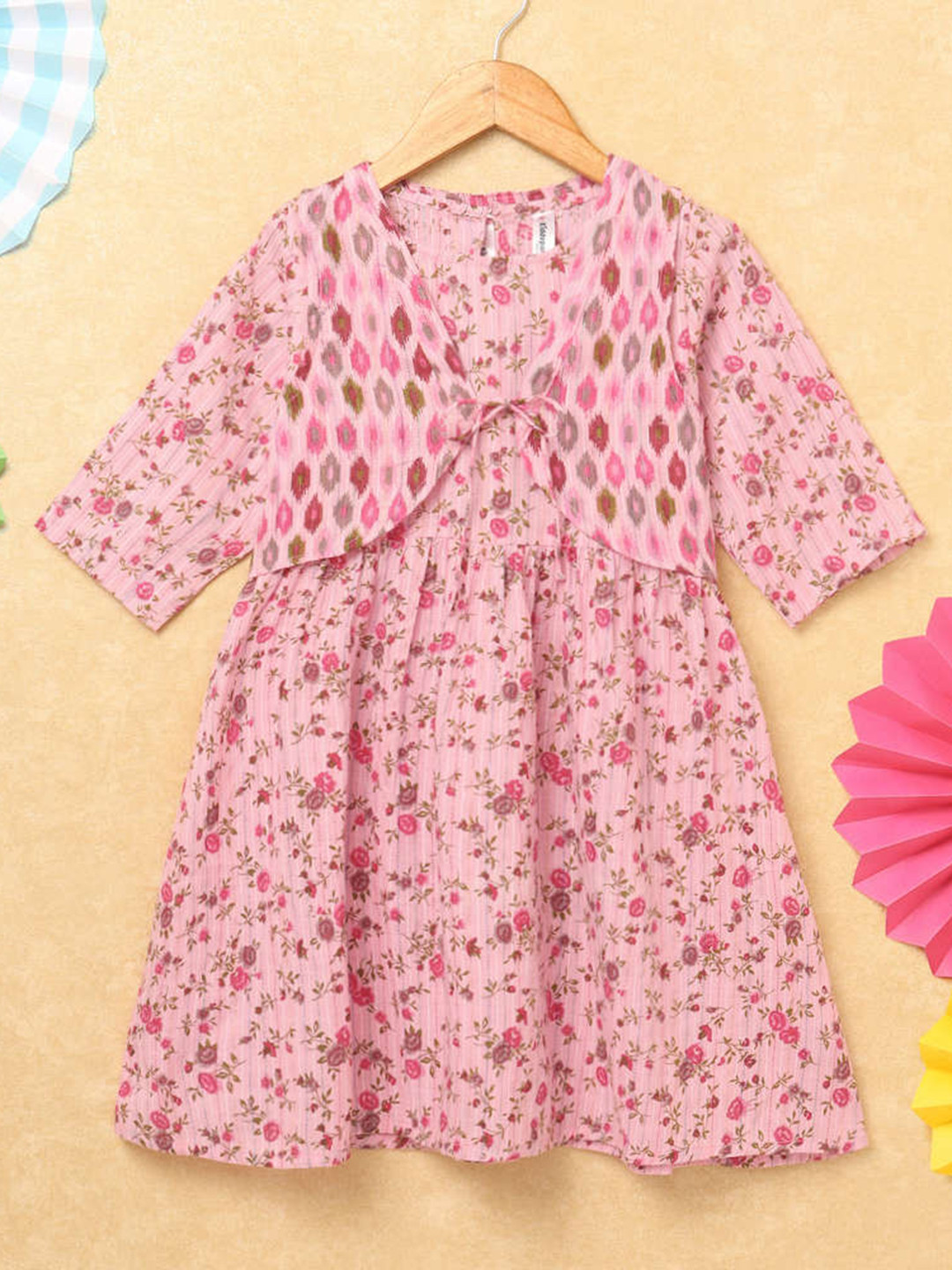 

KiddoPanti Girls Floral Printed Boat Neck A-Line Cotton kurta With Overcoat, Pink