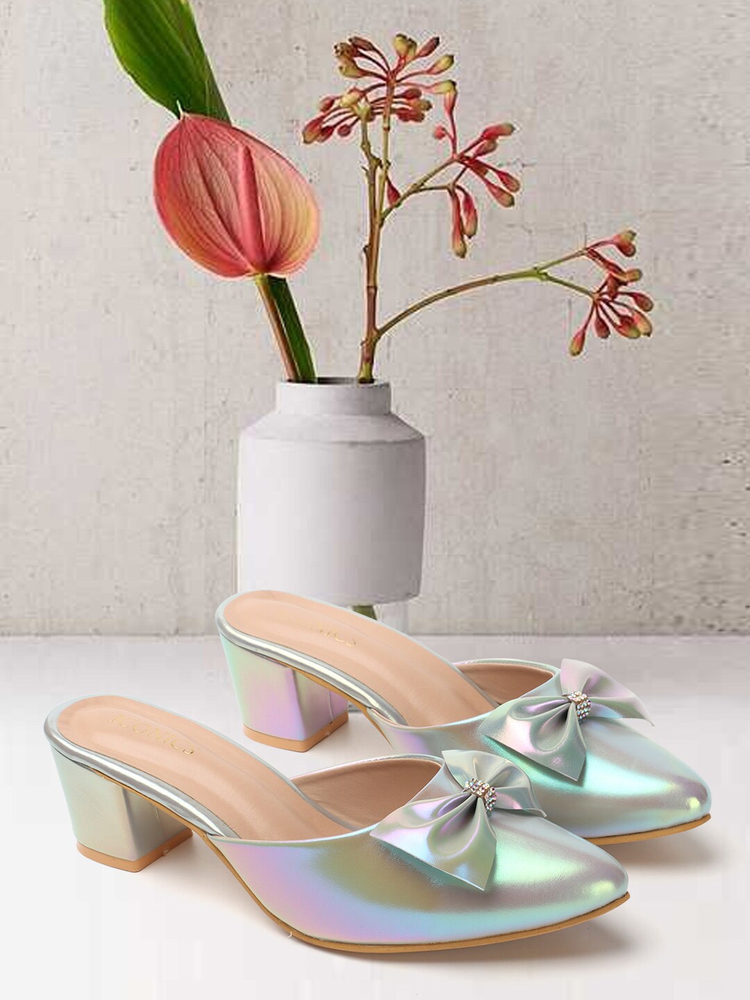 

ICONICS Pointed Toe Party Block Mules With Bows, Grey