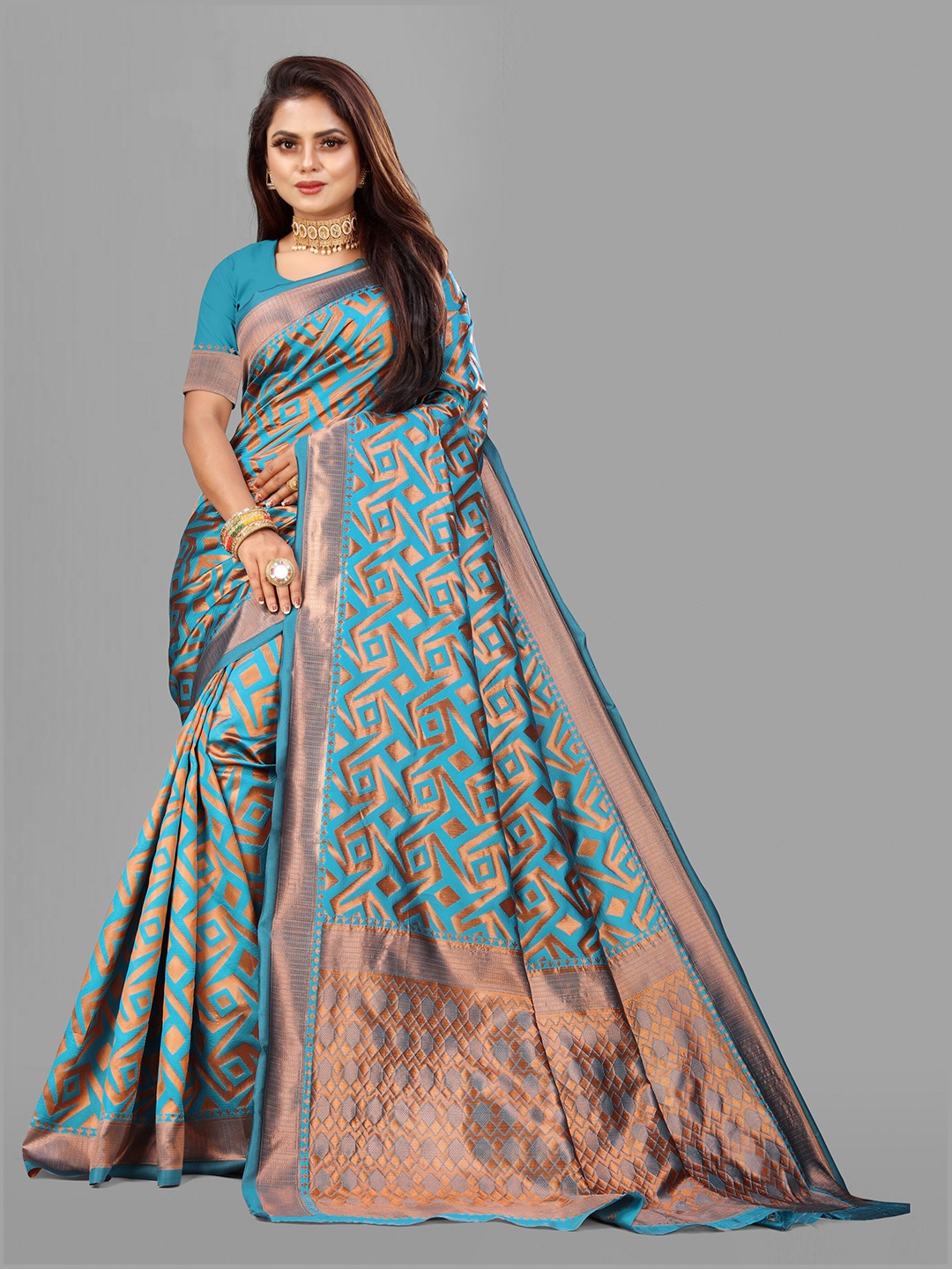 

eshami Geometric Woven Design Zari Banarasi Saree, Green