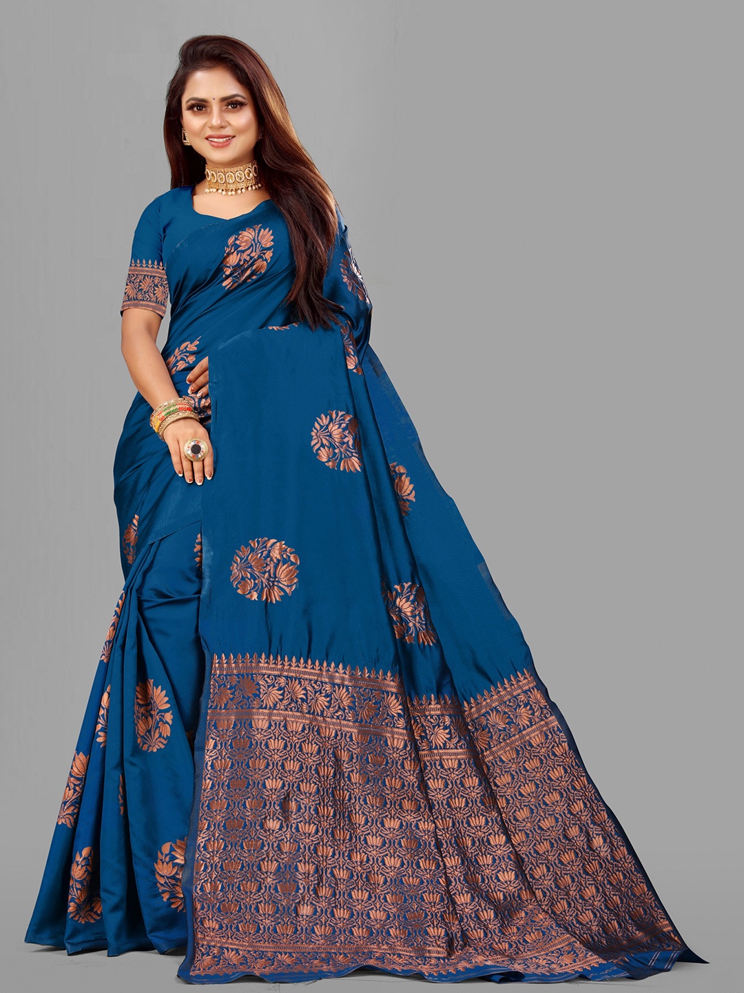 

eshami Floral Woven Design Zari Banarasi Saree, Blue