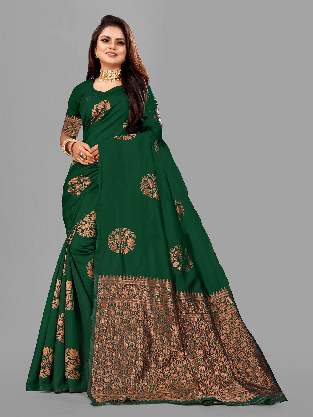 

eshami Floral Woven Design Zari Banarasi Saree, Green