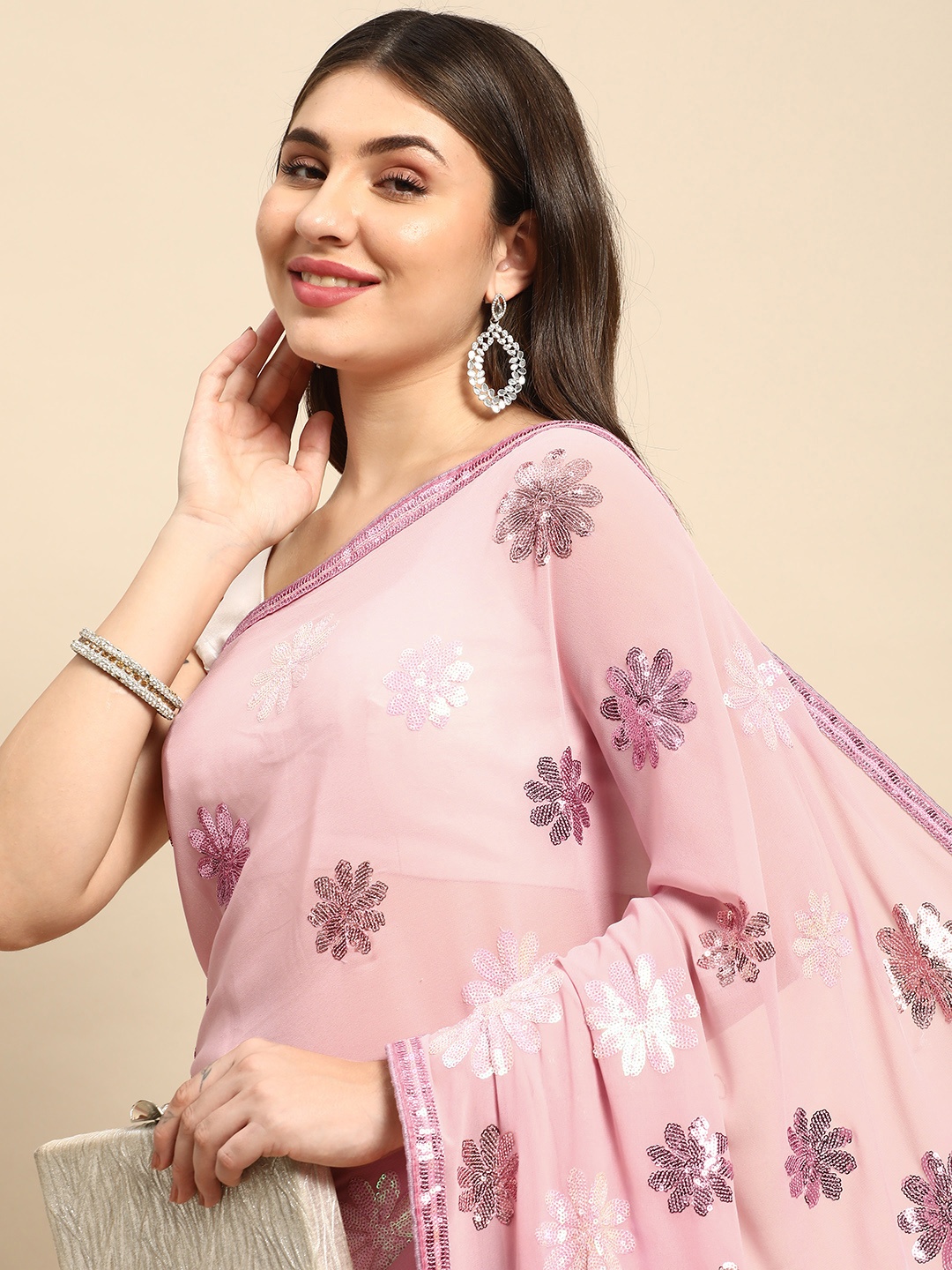 

VASTRANAND Floral Sequinned Poly Georgette Saree, Pink