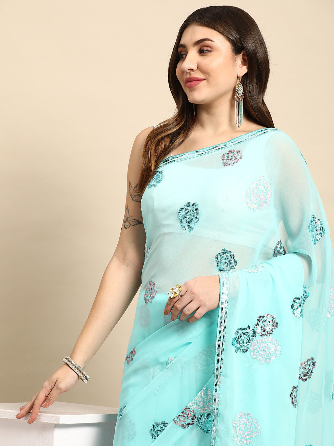 

VASTRANAND Floral Sequinned Poly Georgette Saree, Turquoise blue