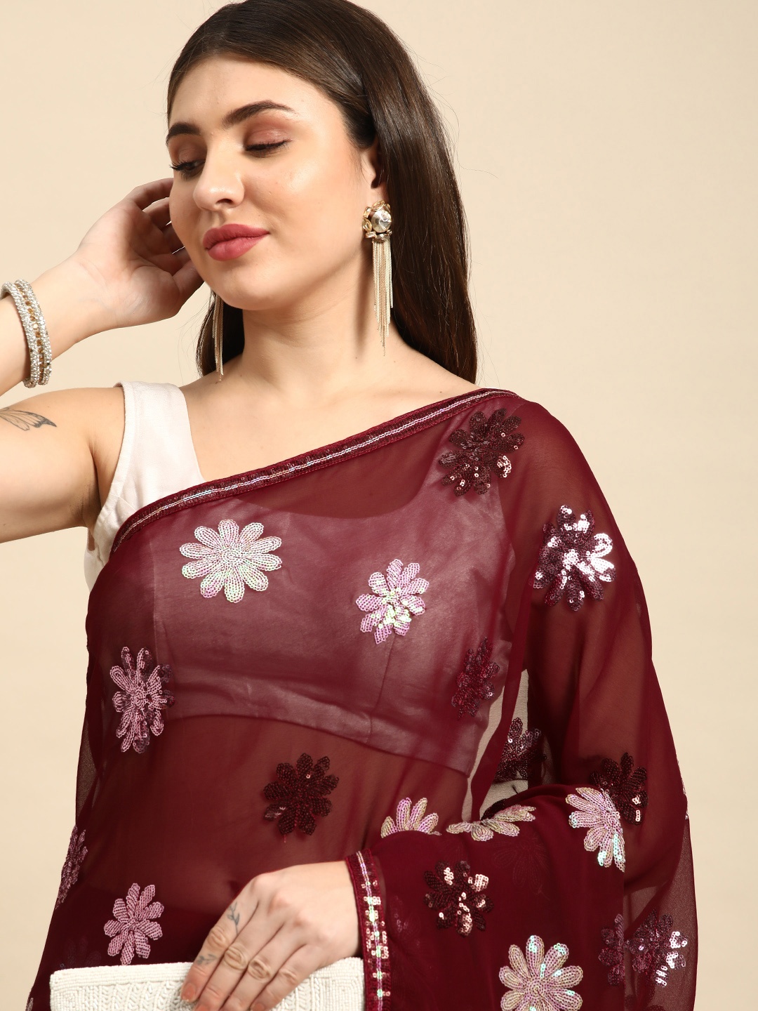 

VASTRANAND Floral Sequinned Poly Georgette Saree, Maroon