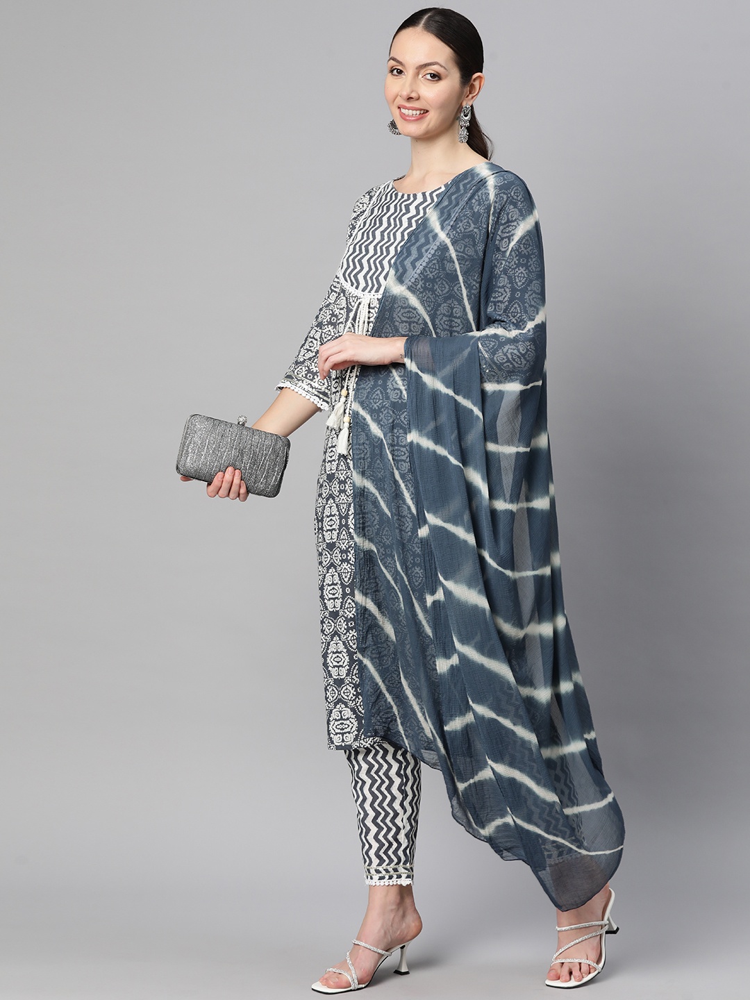 

Vbuyz Women Ethnic Motifs Printed Regular Pure Cotton Kurta with Trousers & Dupatta, Navy blue