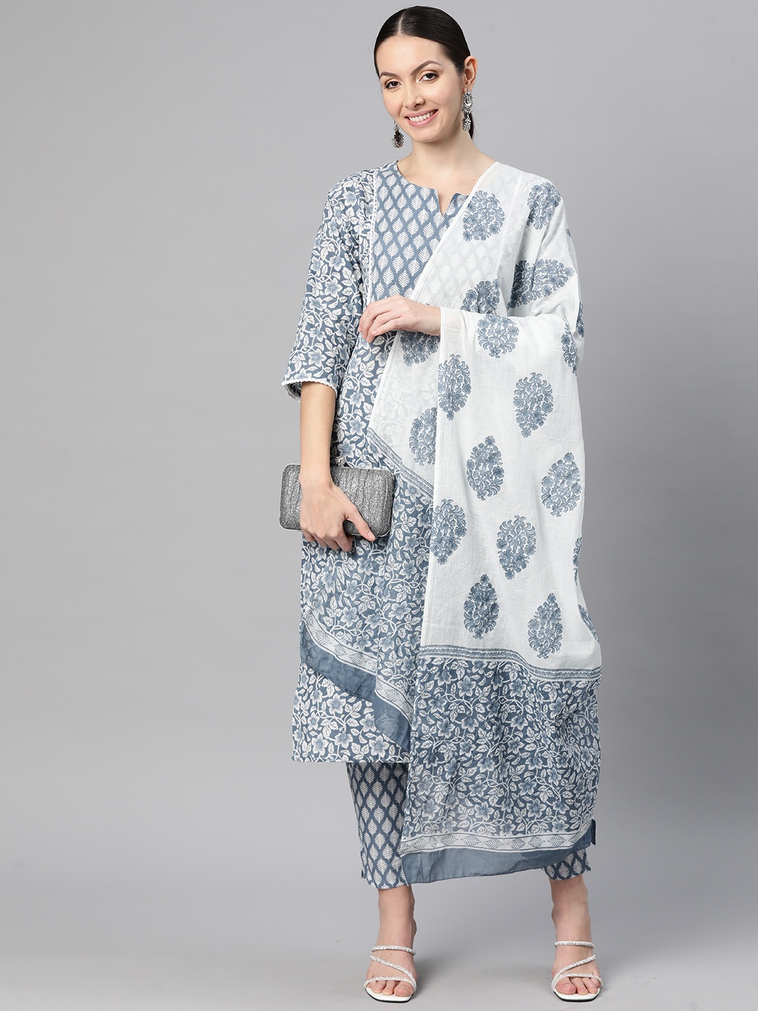 

Vbuyz Women Floral Printed Regular Pure Cotton Kurta with Trousers & Dupatta, Blue