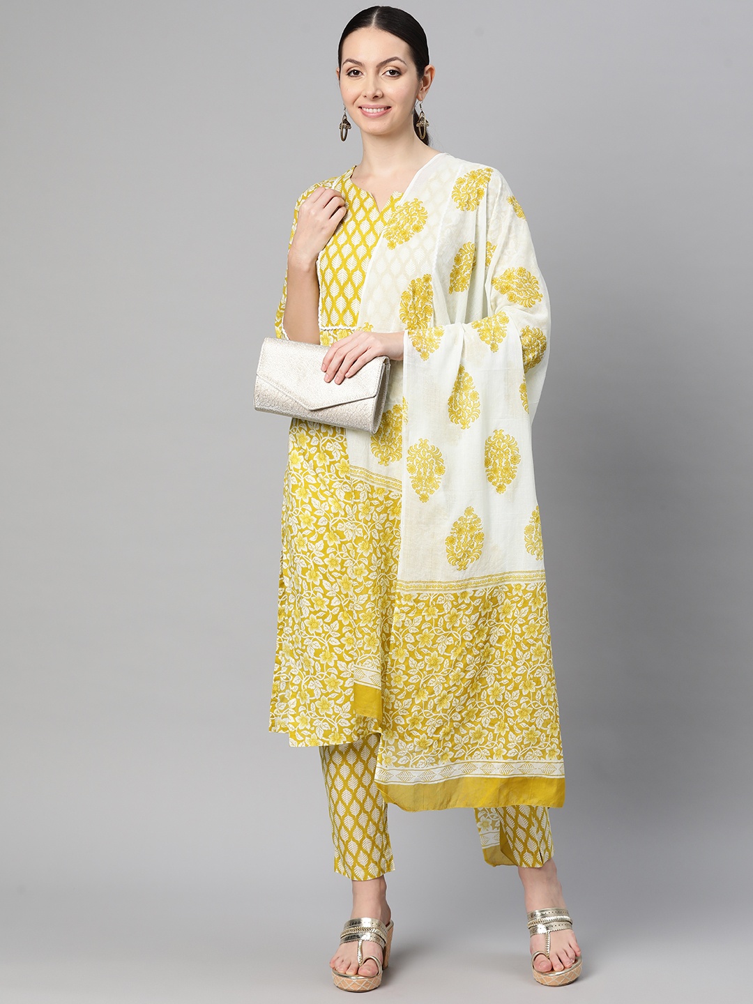 

Vbuyz Women Floral Printed Regular Pure Cotton Kurta with Trousers & With Dupatta, Yellow