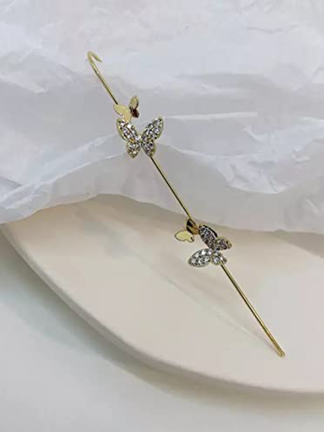 

The Pari Gold-Plated Stone-Studded Ear Cuff