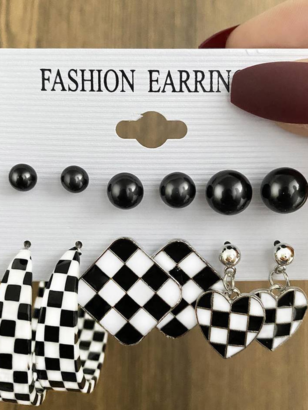 

The Pari Set Of 6 Gold Plated Studs Earrings, Black