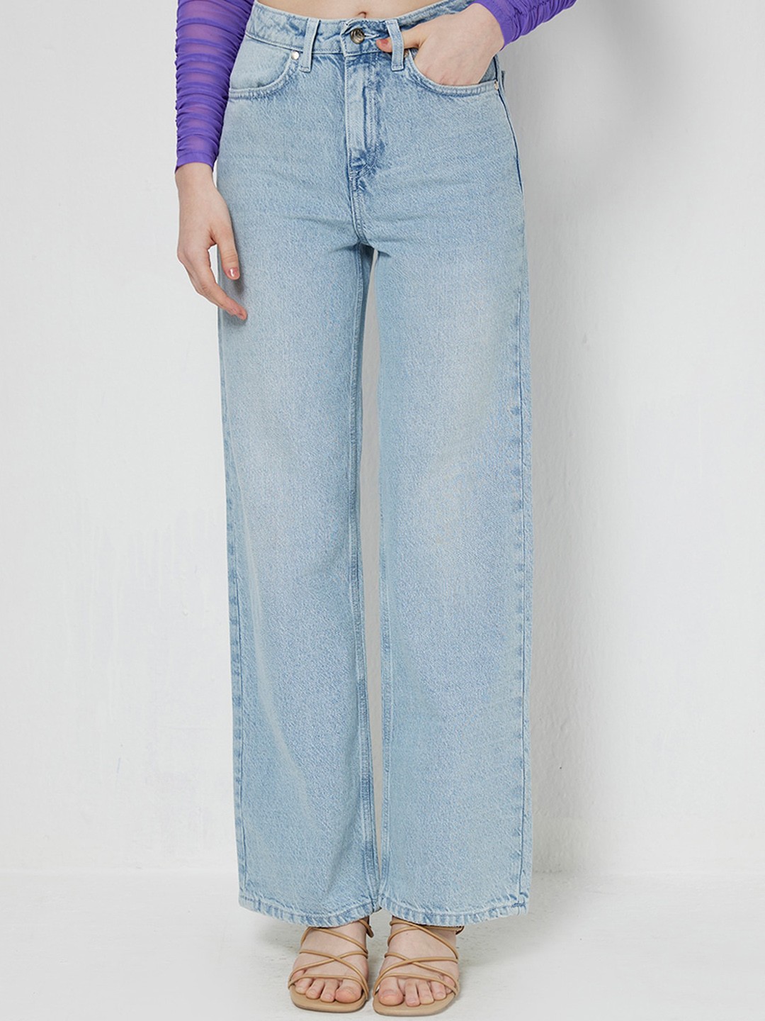 

COVER STORY Blue Women Wide Leg Light Fade Jeans