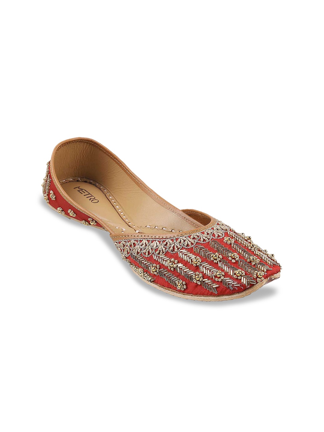 

Metro Ethnic Embellished Mojaris, Maroon