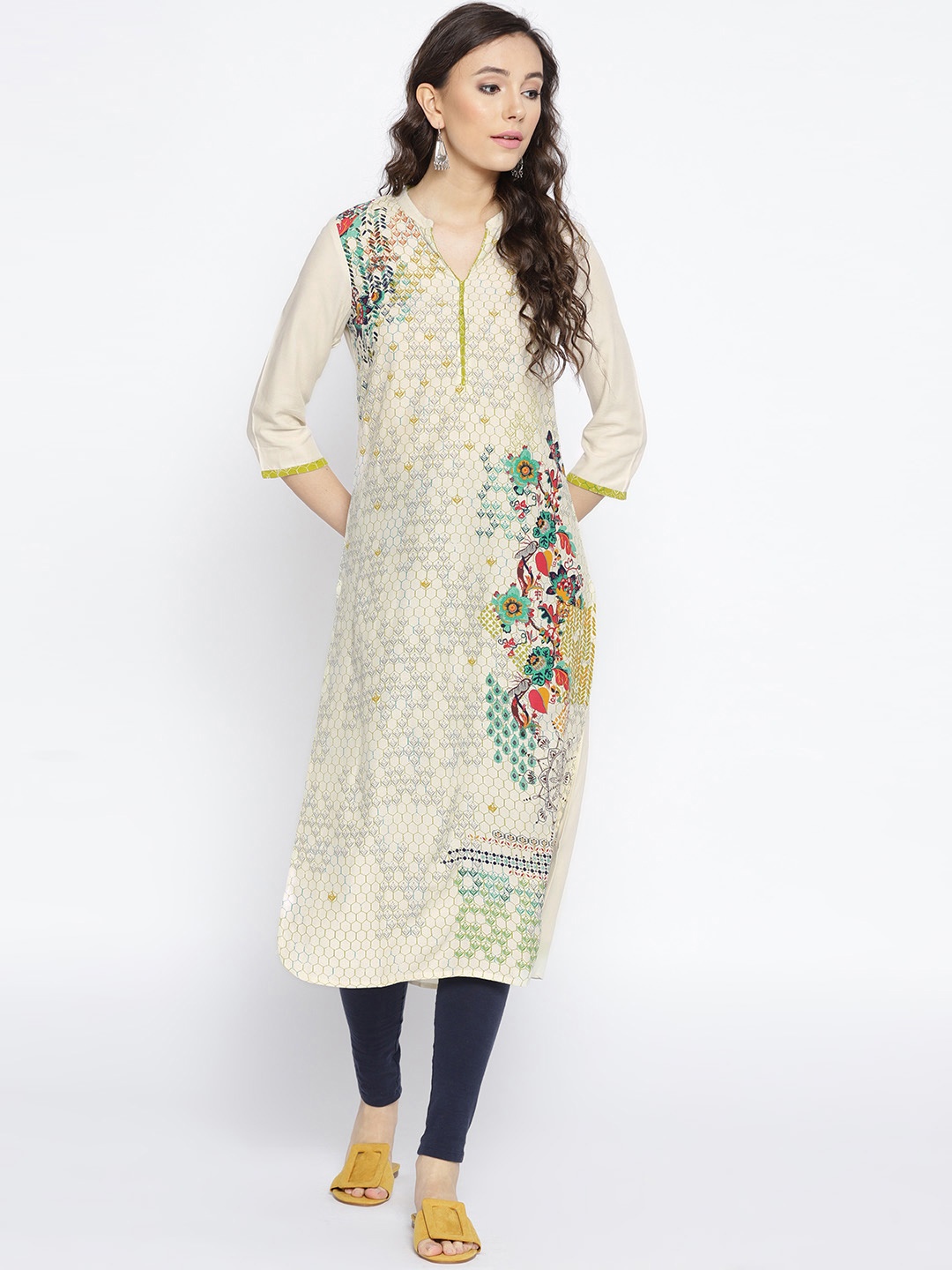 

AURELIA Women Cream-Coloured & Green Printed Straight Kurta