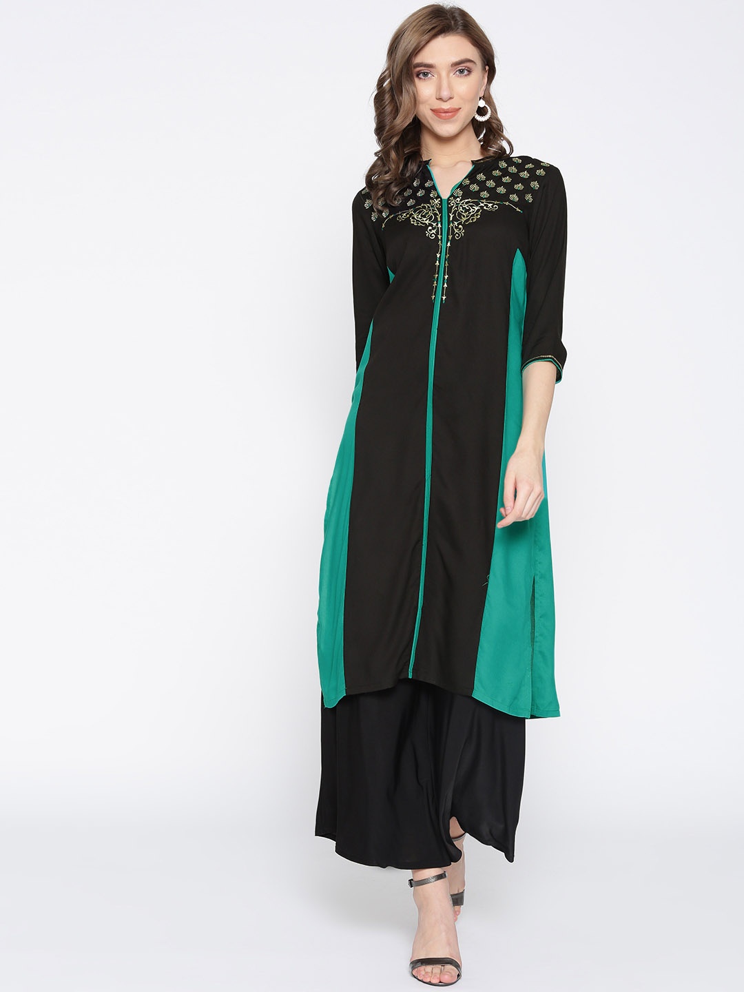

AURELIA Women Black & Green Colourblocked Straight Kurta