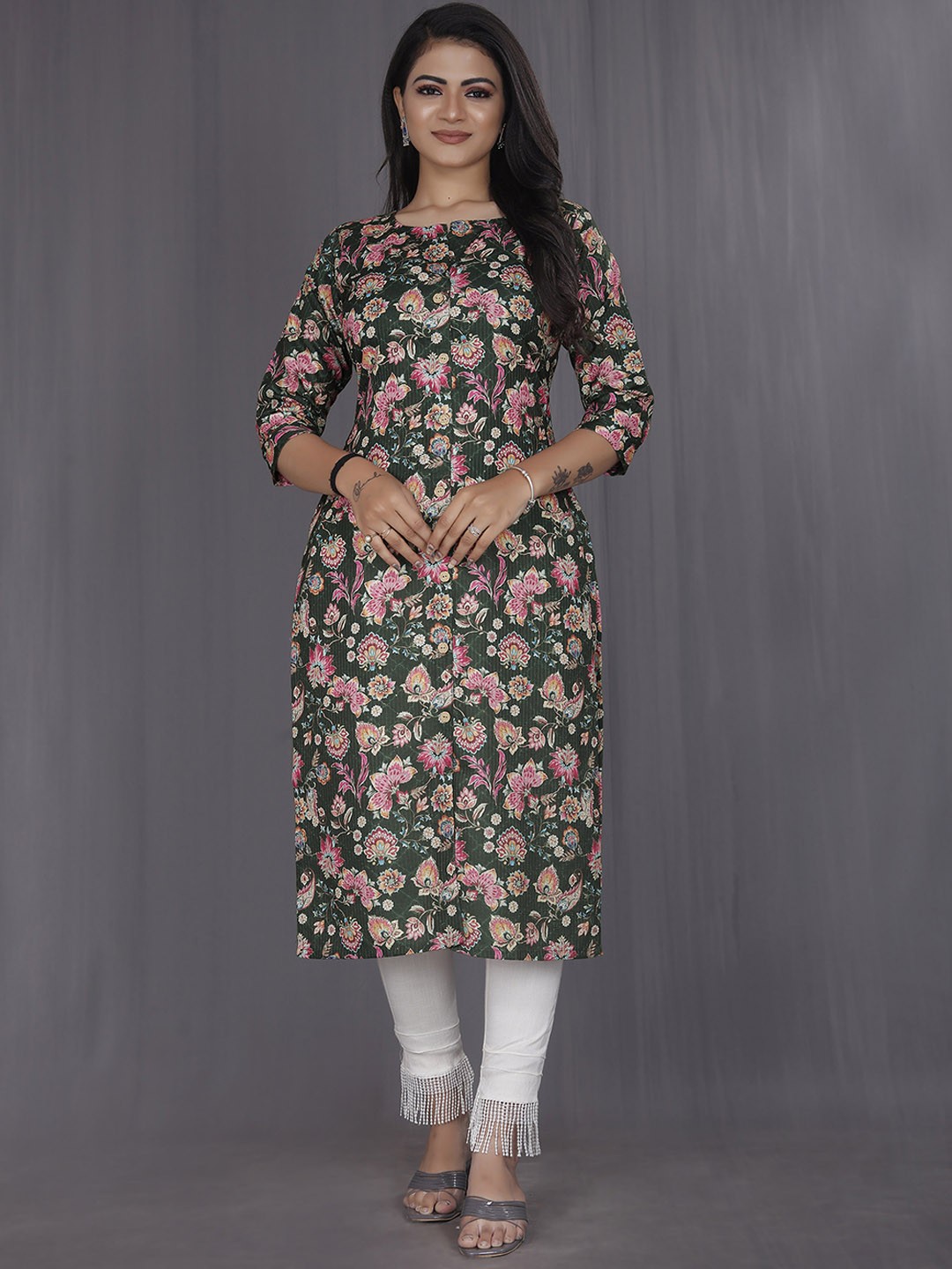 

Indian Fashionista Floral Printed Cotton Linen Kurta, Pink