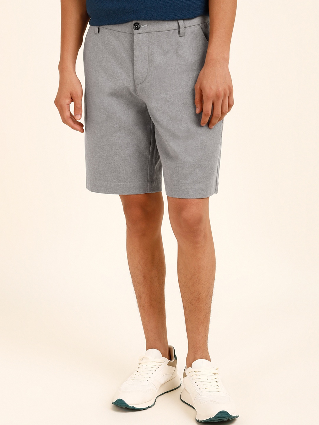 

Andamen Men Mid-Rise Regular Shorts, Grey