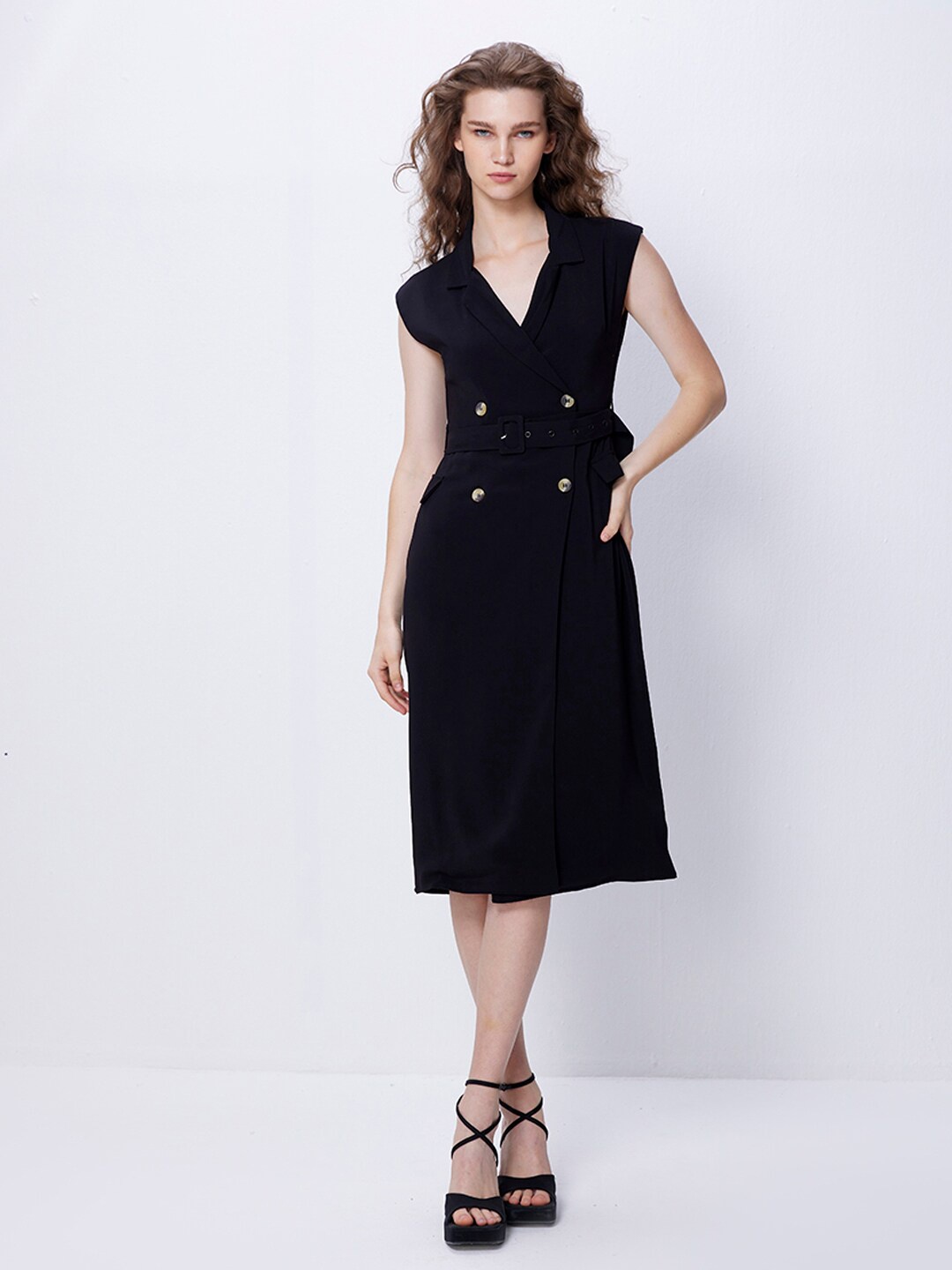 

COVER STORY Black Notched Lapel Collar Sleeveless Belted A-Line Dress