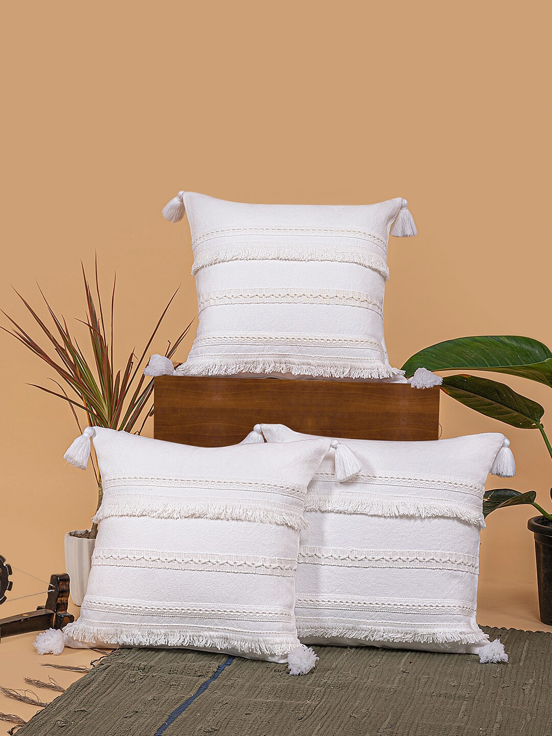 

ANWYN White 3-Pieces Embellished Pure Cotton Square Cushion Covers