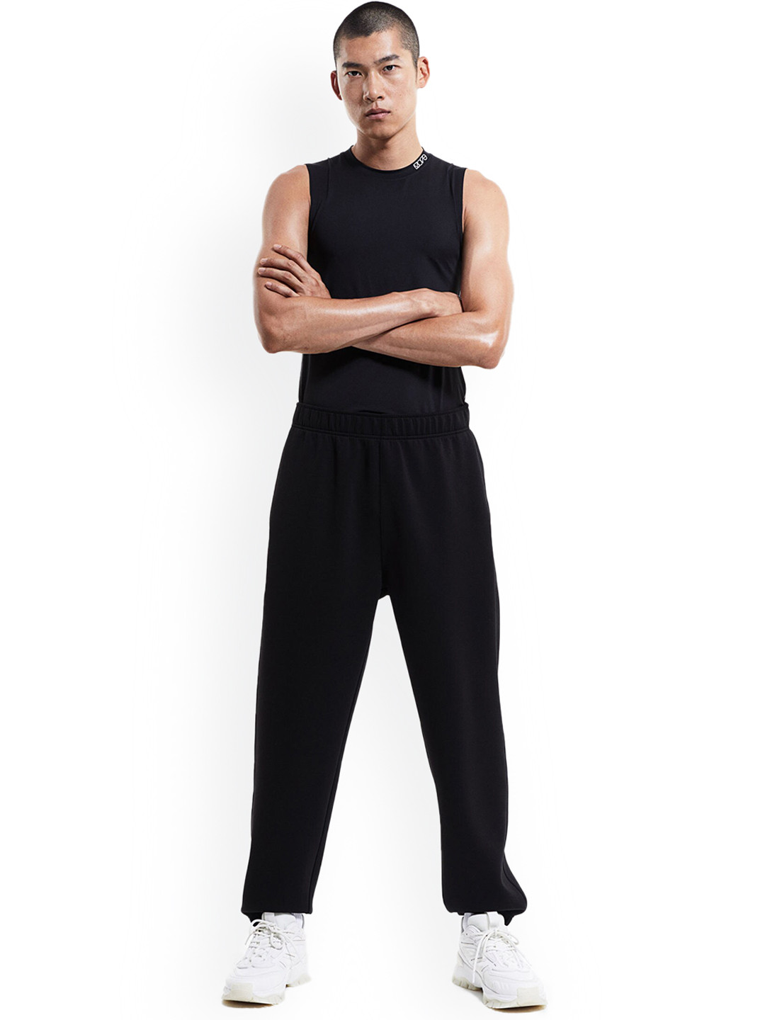 

H&M Men DryMove Sports Joggers, Black