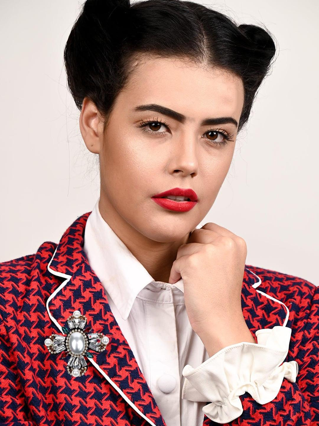 

ODETTE Embellished Brooch, Red