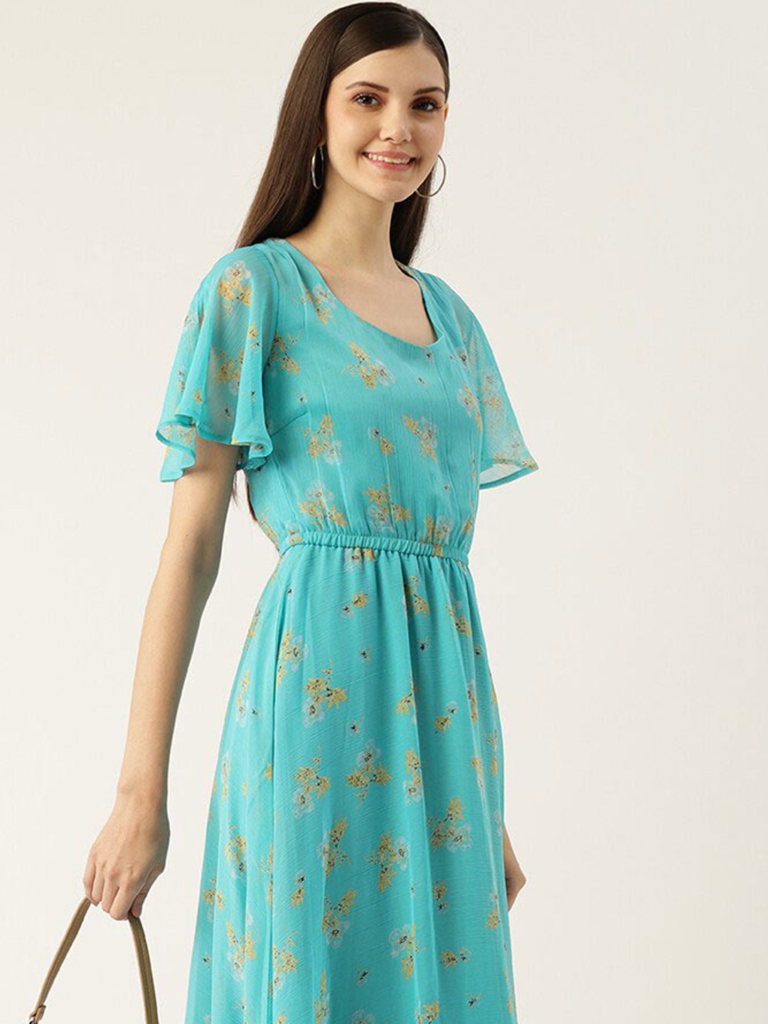 

DressBerry Blue Floral Printed Flared Sleeve Pleated Detail Chiffon Fit & Flare Midi Dress