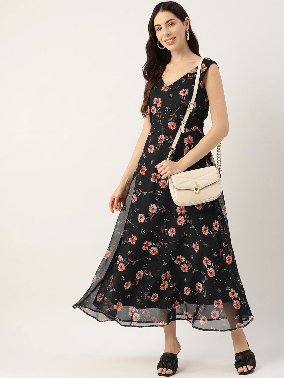 

DressBerry Black Floral Printed V-Neck Maxi Dress
