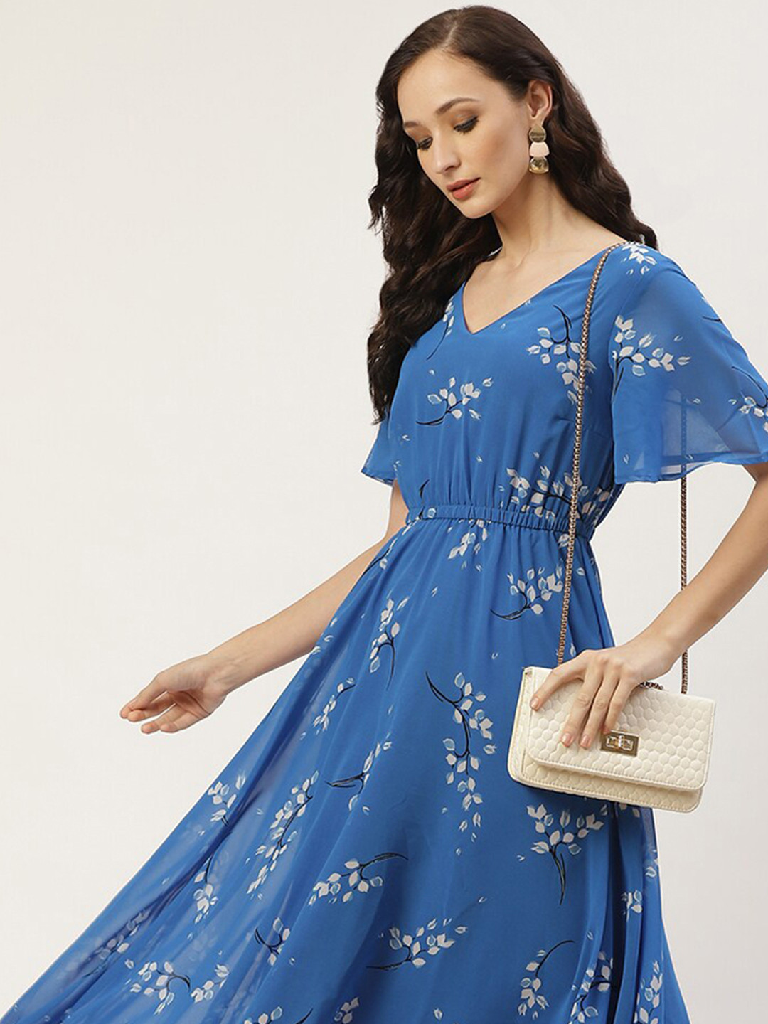 

DressBerry Blue Floral Printed V-Neck Flared Sleeve Georgette Fit & Flare Midi Dress