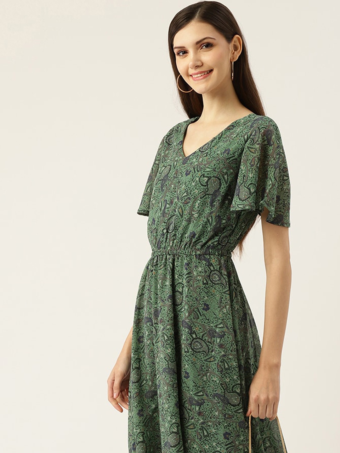 

DressBerry Green & black Ethnic Motifs Printed Flared Sleeve V-Neck Fit-Flare Midi Dress