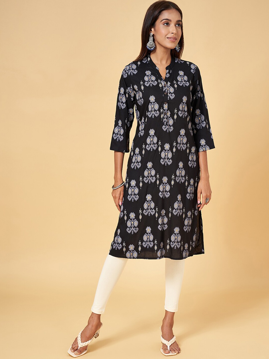 

RANGMANCH BY PANTALOONS Floral Printed Straight Kurta, Black