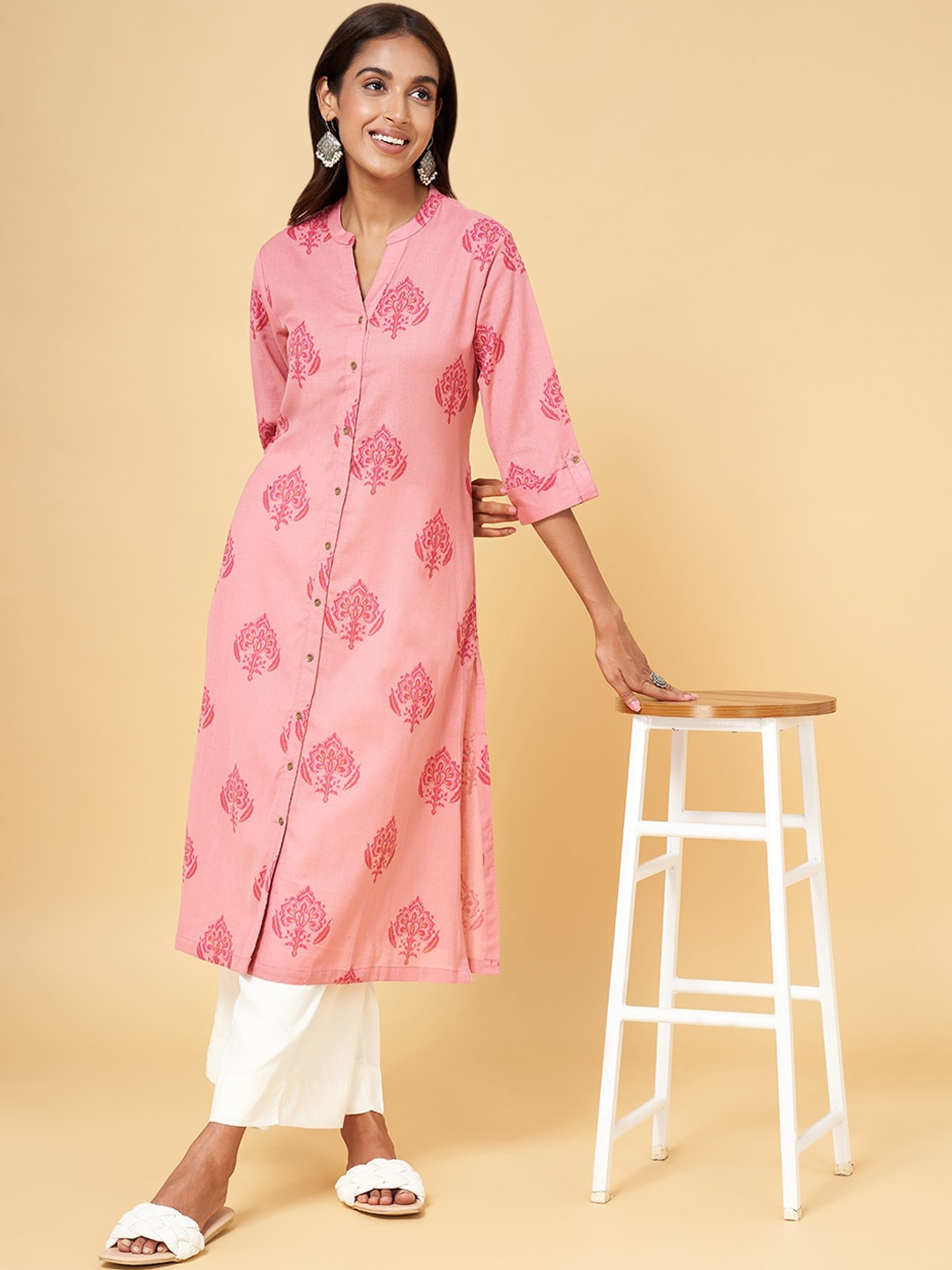 

RANGMANCH BY PANTALOONS Ethnic Motifs Printed Pure Cotton Straight Kurta, Pink