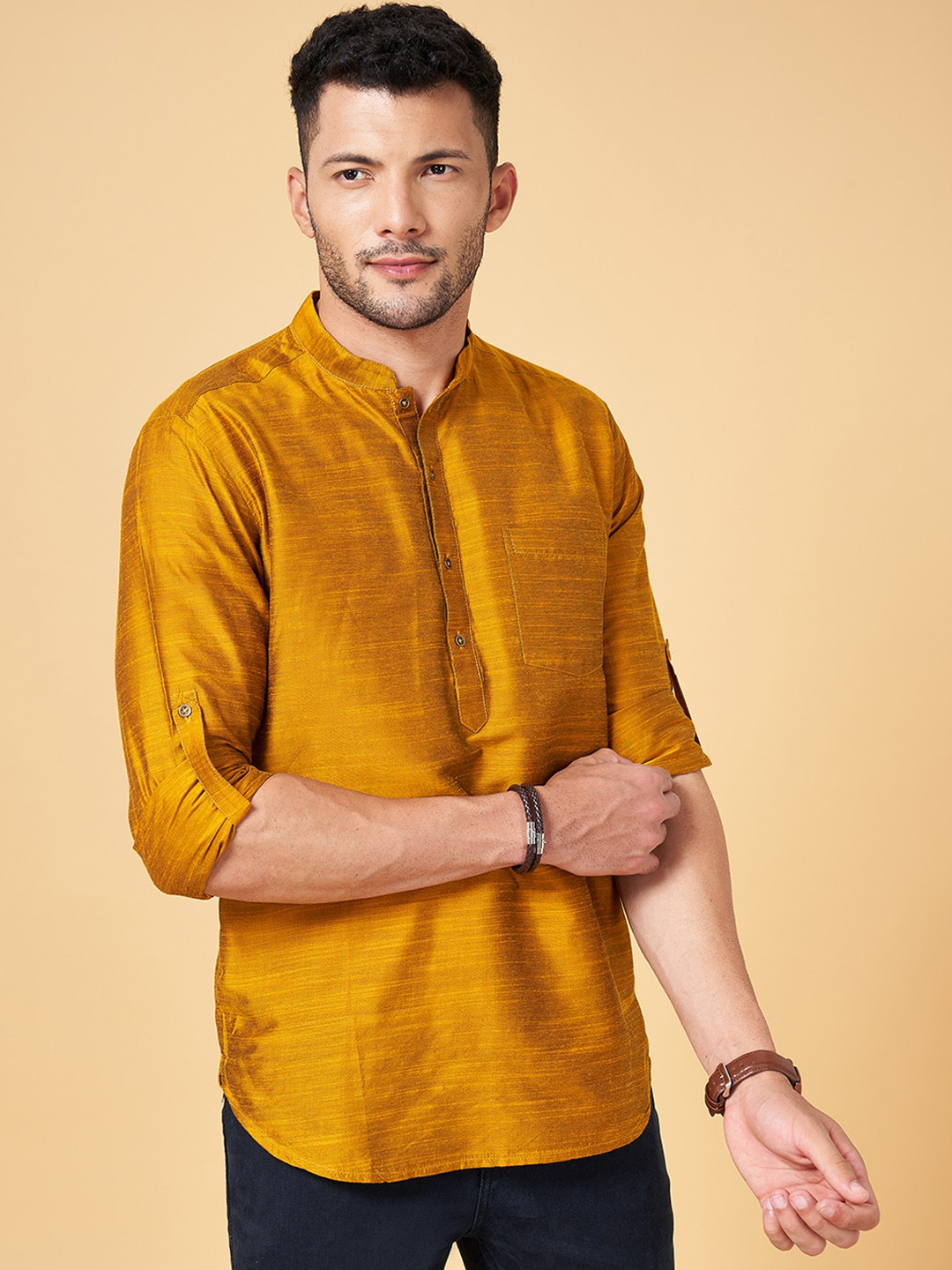 

indus route by Pantaloons Mandarin Collar Roll-Up Sleeves Kurta, Mustard
