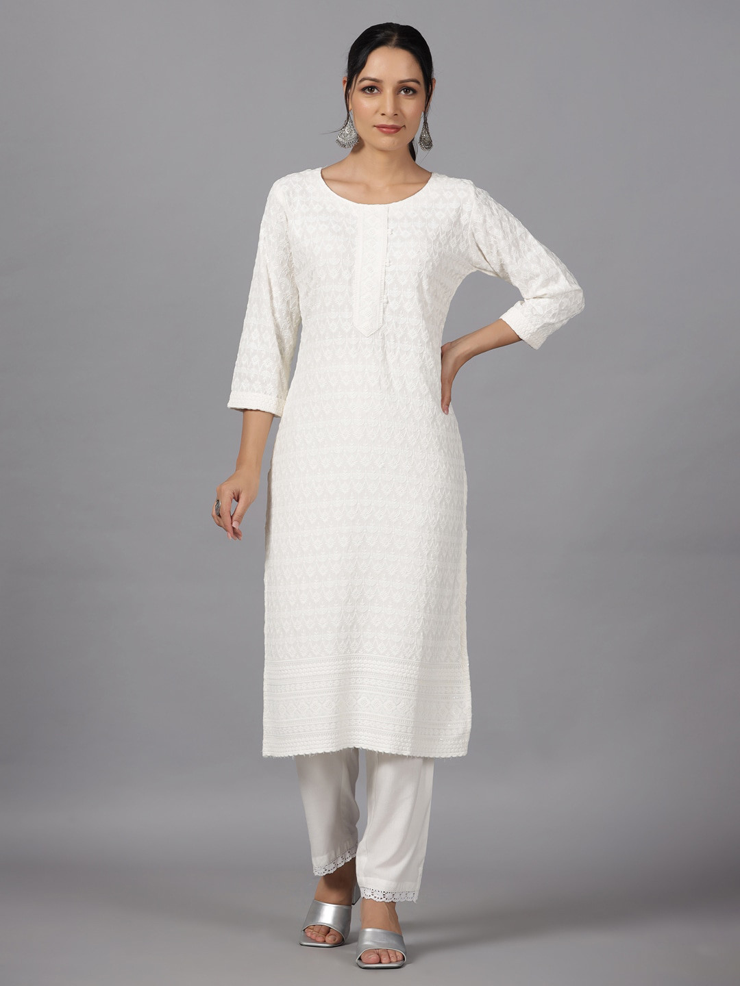 

Amchoor Embroidered Straight Kurta, White