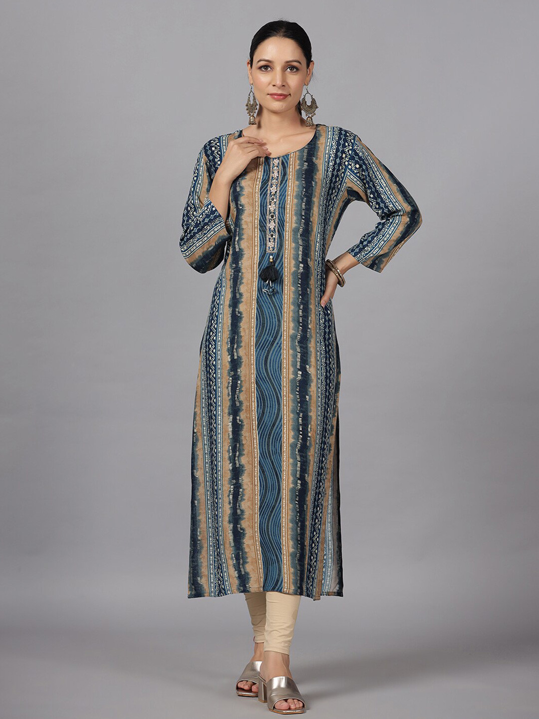 

Amchoor Ethnic Motifs Printed Straight Kurta, Blue