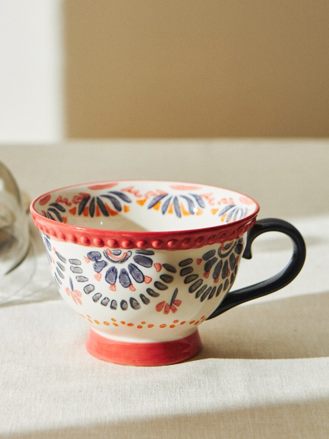 

Chumbak Pixel Phool White & Red Printed Porcelain Glossy Mug - 500 ML