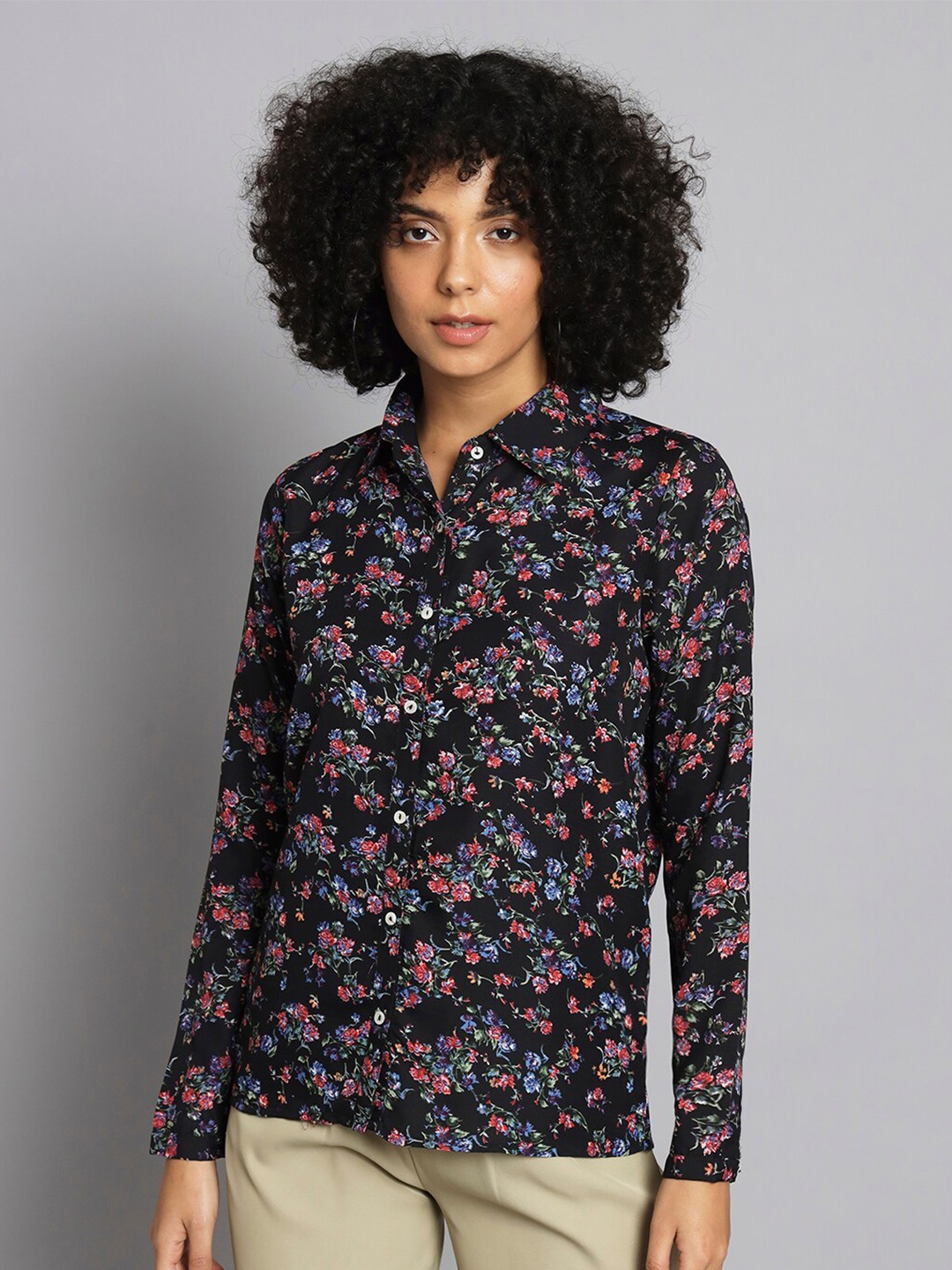 

BROOWL Spread Collar Floral printed Cotton Casual Shirt, Black