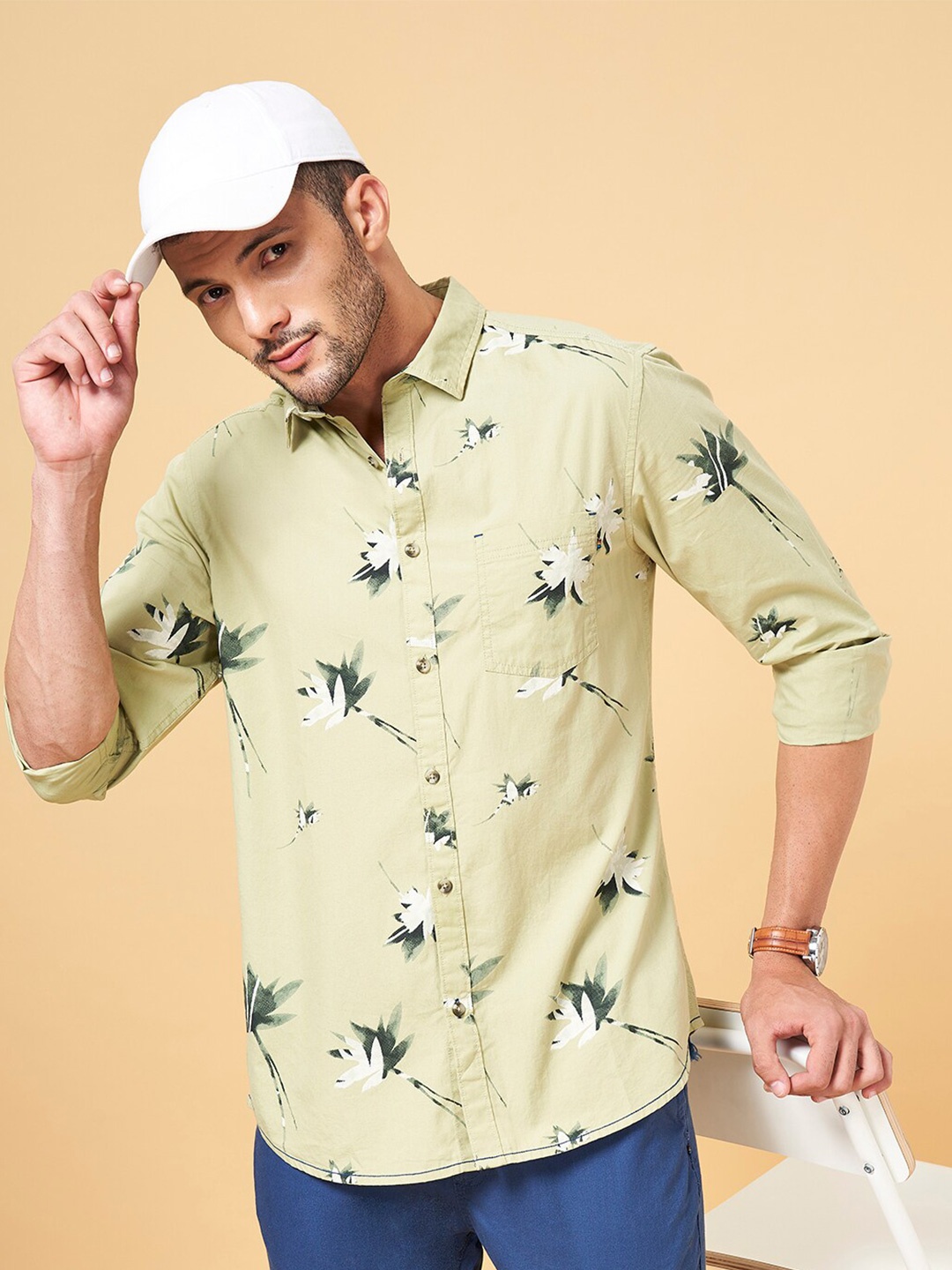 

Urban Ranger by pantaloons Men Green Slim Fit Floral Opaque Printed Casual Shirt