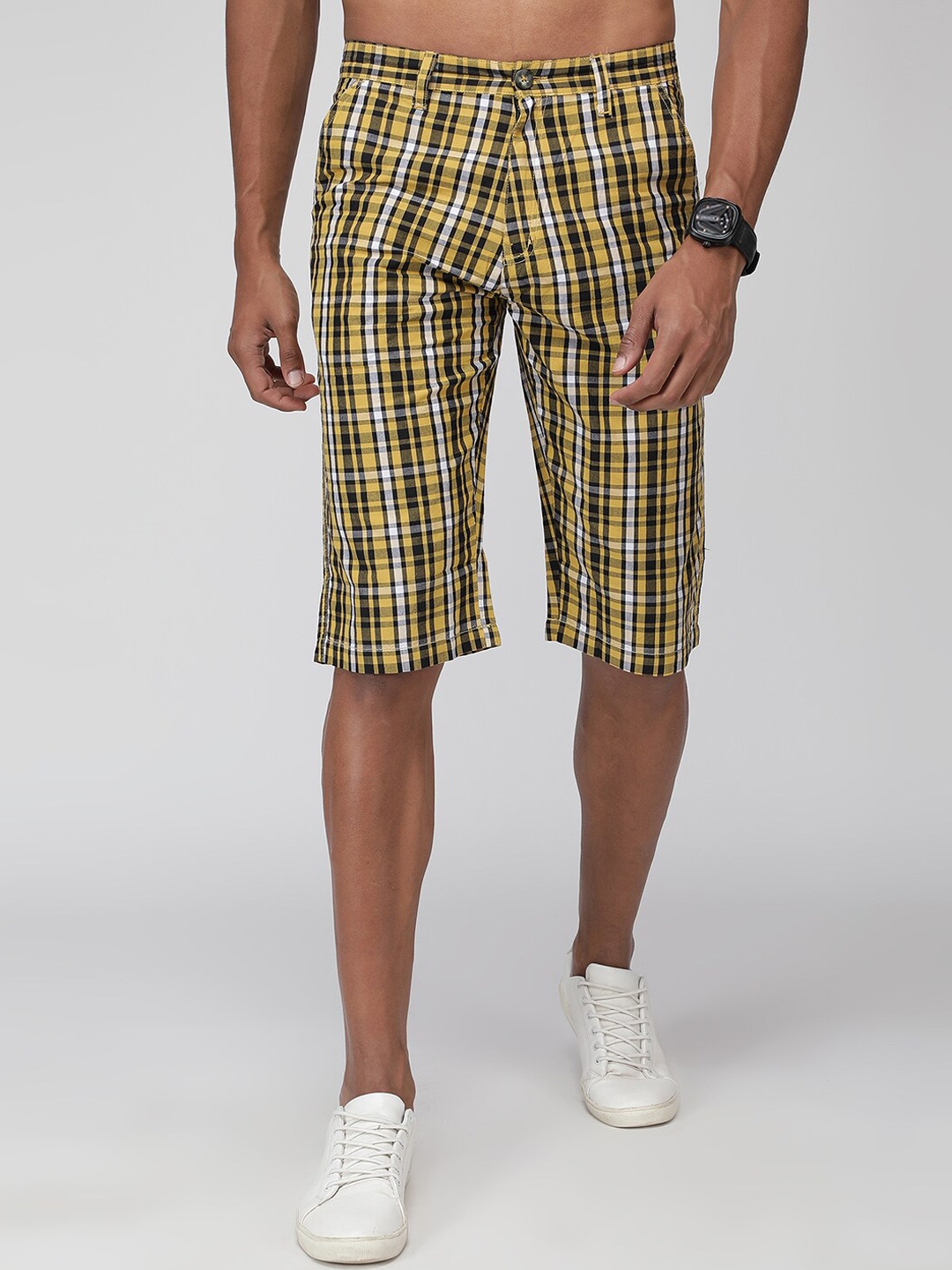 

SPORTO Men Checked Rapid-Dry Cotton Mid-Rise Shorts, Yellow