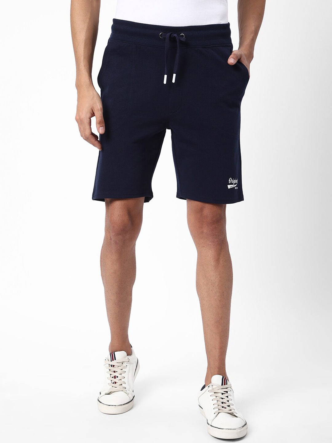 

R&B Men Mid-Rise Cotton Shorts, Blue