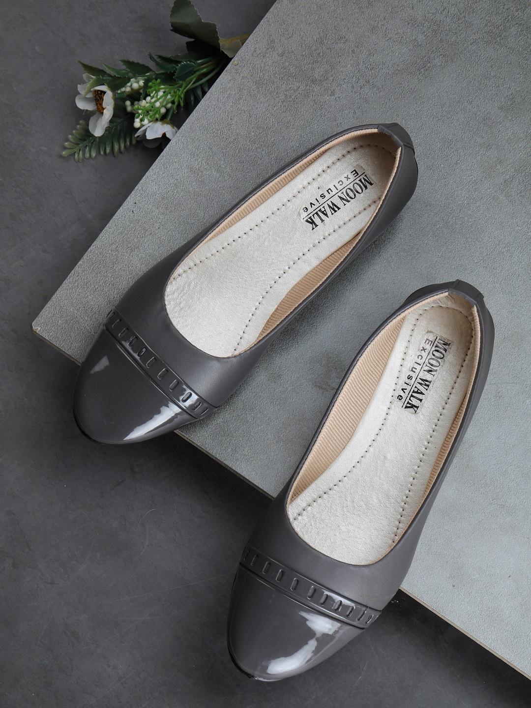 

Moonwalk Textured Slip-On Ballerinas, Grey