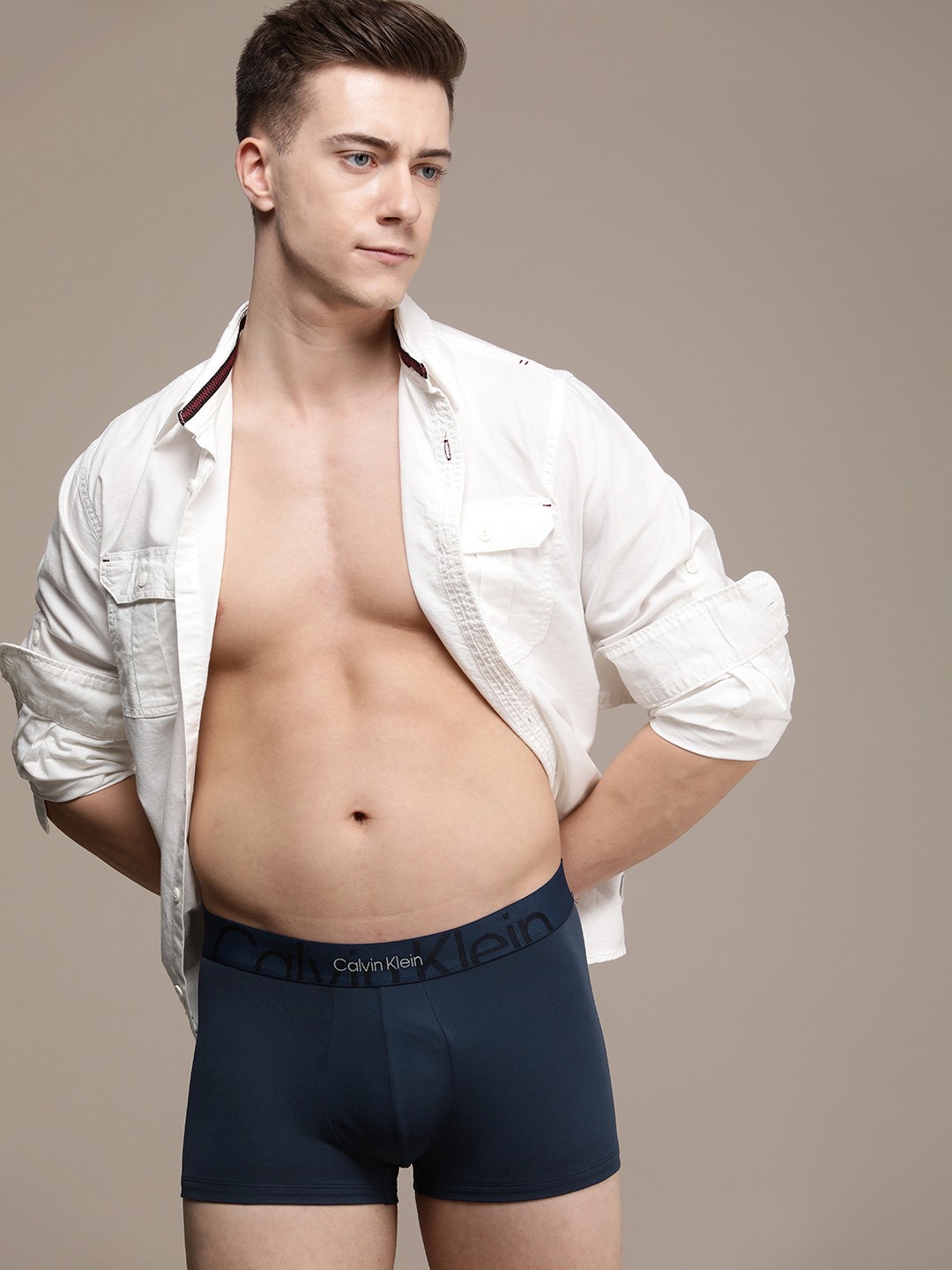

Calvin Klein Underwear Men Low-Rise Solid Supportive Fit Trunk A3-NB3312VN7, Navy blue